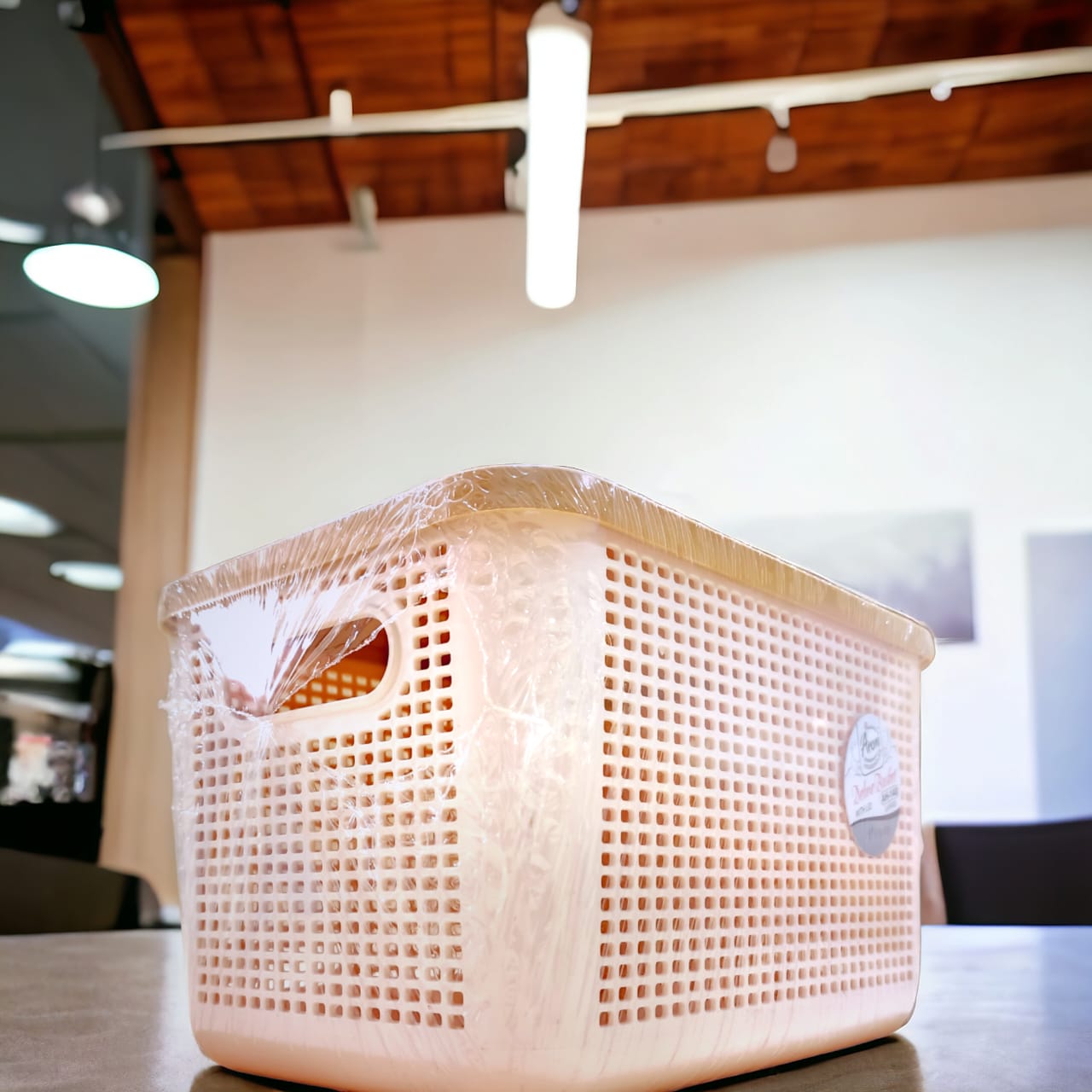 Plastic Storage Basket with Lid/Cover